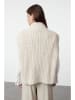 trendyol Pullunder in Beige