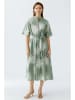 Oui Kleid in Grün/ Weiß