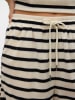 Vero Moda Shorts in Creme/ Schwarz