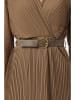 trendyol Plisseekleid in Camel
