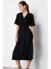 trendyol Kleid in Schwarz