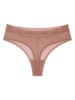 Triumph Stringi "Tempting Sheer" w kolorze beżowym