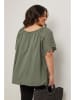 Curvy Lady Bluse in Khaki