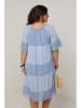 Curvy Lady Kleid in Hellblau