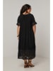 Curvy Lady Kleid in Schwarz