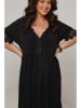 Curvy Lady Kleid in Schwarz