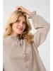 Cream Bluse in Beige