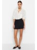 trendyol Shorts in Schwarz