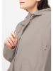 Derbe Regenmantel in Taupe