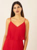APART Plisseekleid in Rot