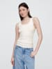 GAP Top in Creme