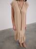 BGN Kleid in Beige