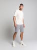 No Excess Shorts in Grau
