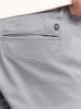 No Excess Shorts in Grau