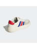 adidas Sneakers in Creme