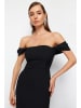 trendyol Kleid in Schwarz