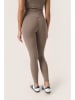 Soaked in Luxury Legginsy "Alura" w kolorze beżowym