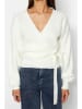 trendyol Cardigan in Creme