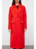 trendyol Wintermantel in Rot