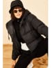 Happiness Istanbul Winterjacke in Schwarz