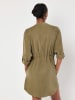 Apricot Kleid in Oliv