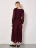 Apricot Kleid in Aubergine/ Weiß