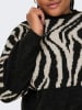 ONLY Carmakoma Pullover in Schwarz/ Creme