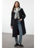 trendyol Wintermantel in Schwarz