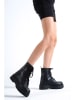 trendyol Boots in Schwarz