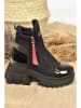 trendyol Boots in Schwarz