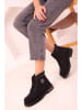 trendyol Winterboots in Schwarz