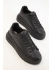 trendyol Sneakers in Schwarz