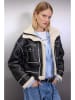 trendyol Winterjacke in Schwarz/ Creme