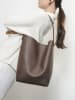 Christian Laurier Leren schoudertas "Dune" taupe - (B)26 x (H)36 x (D)16 cm