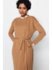 trendyol Sukienka w kolorze karmelowym