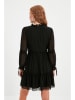 trendyol Kleid in Schwarz