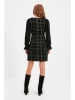 trendyol Kleid in Schwarz/ Weiß