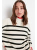 trendyol Pullover in Creme/ Schwarz