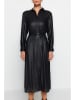 trendyol Kleid in Schwarz