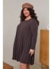 Curvy Lady Sukienka w kolorze ciemnobrązowym