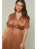 Curvy Lady Sukienka w kolorze jasnobrązowym