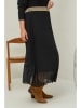 Curvy Lady Plisseerock in Schwarz