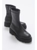 trendyol Boots in Schwarz