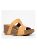 Sunbay Klapki "Marigold" w kolorze jasnobrązowym na koturnie