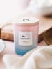 AVA & MAY Duftkerze "Bora Bora" in Hellblau/ Rosa - 180 g