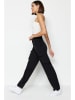 trendyol Spodnie w kolorze czarnym