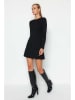 trendyol Kleid in Schwarz