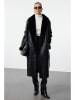trendyol Mantel in Schwarz