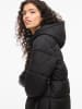 Vila Płaszcz zimowy "Vikarla" w kolorze czarnym