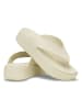 Crocs Zehentrenner "Getaway Groove" in Beige
